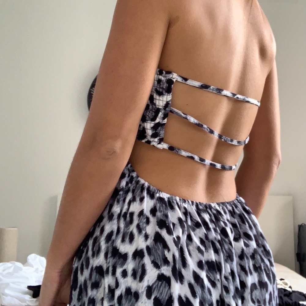 Strapless low back leopard print maxi dress